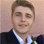 Laureando in ingegneria,impartisco lezioni di matematica e o una persona molto paziente,organizzata e solare e cerco di trasmettere tutto ciò a chi ho come studente oltre a far aumentare le proprie abilità nella materia